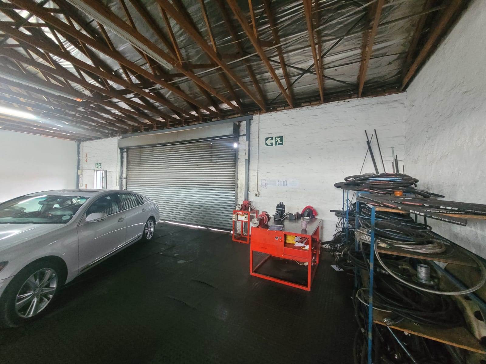 800  m² Industrial space in Clayville photo number 10
