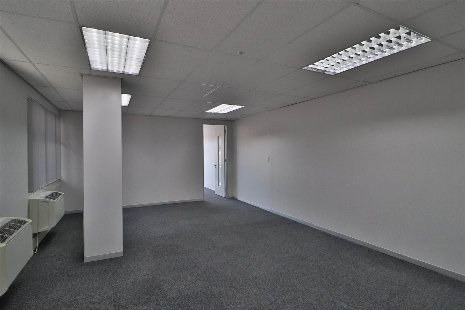20  m² Commercial space in Sandown photo number 17