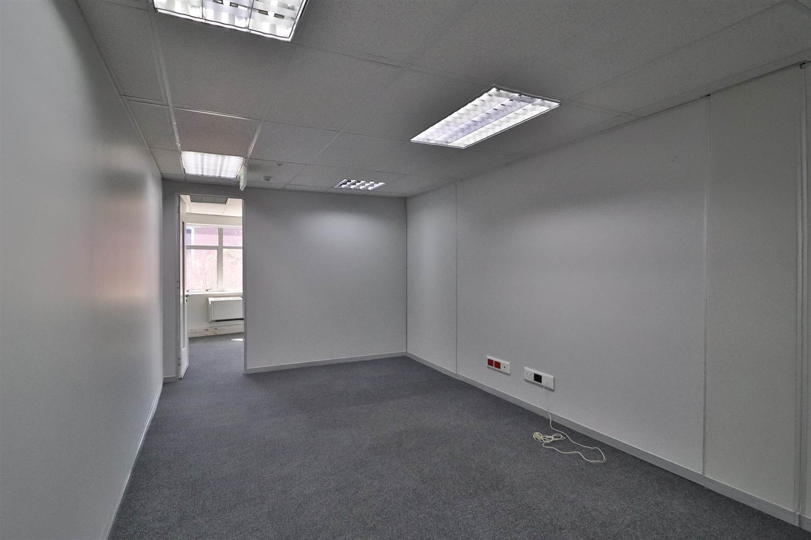 20  m² Commercial space in Sandown photo number 18