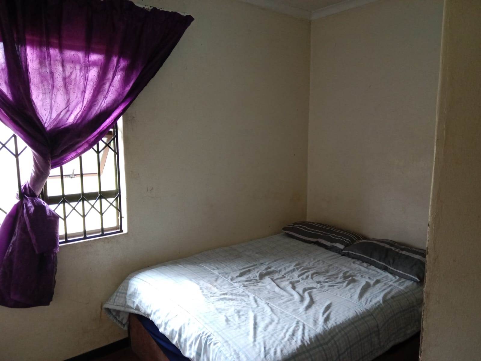 2 Bed House in Esikhawini photo number 7