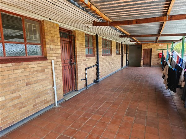 2 Bed Apartment in Kempton Park Central