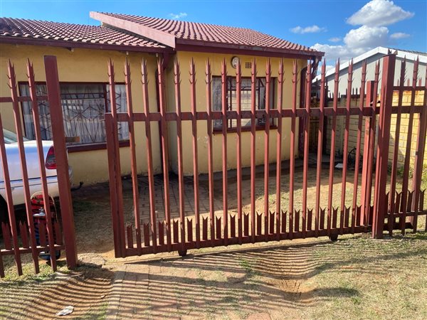 3 Bedroom House 3 Bedroom House