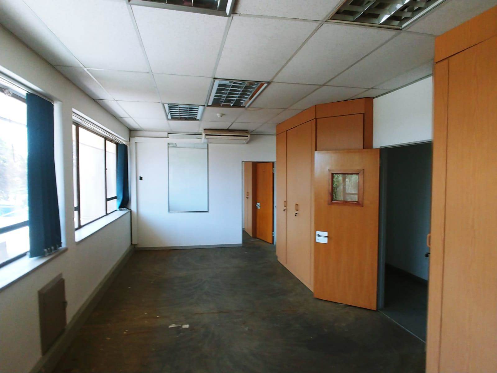 3906  m² Commercial space in Spartan photo number 9