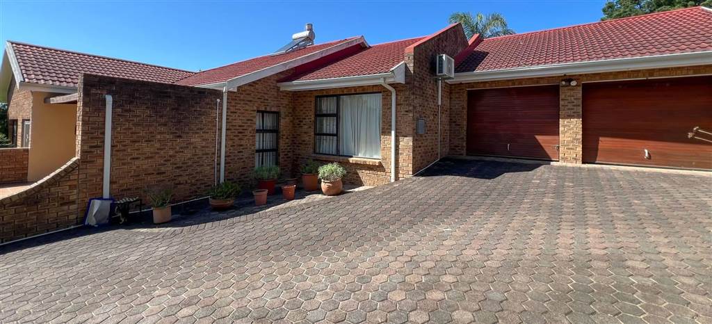 3 Bed House in Fernridge photo number 4