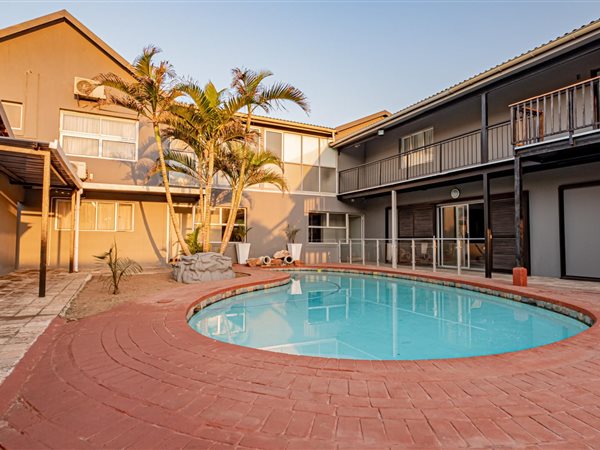 12 Bedroom House
