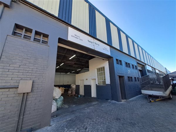 220  m² Industrial space
