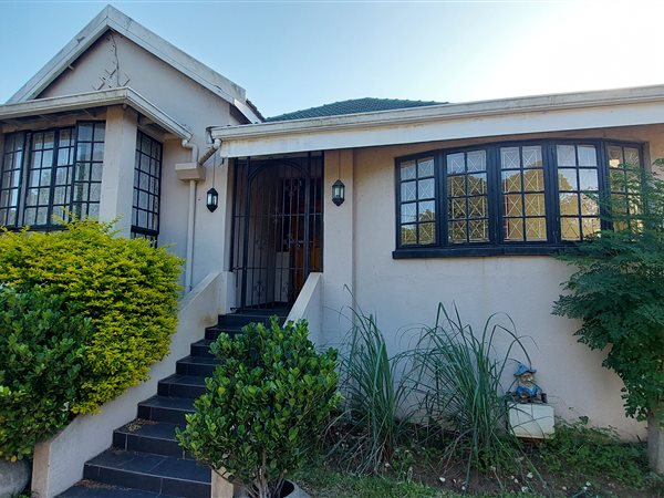 3 Bedroom House 3 Bedroom House