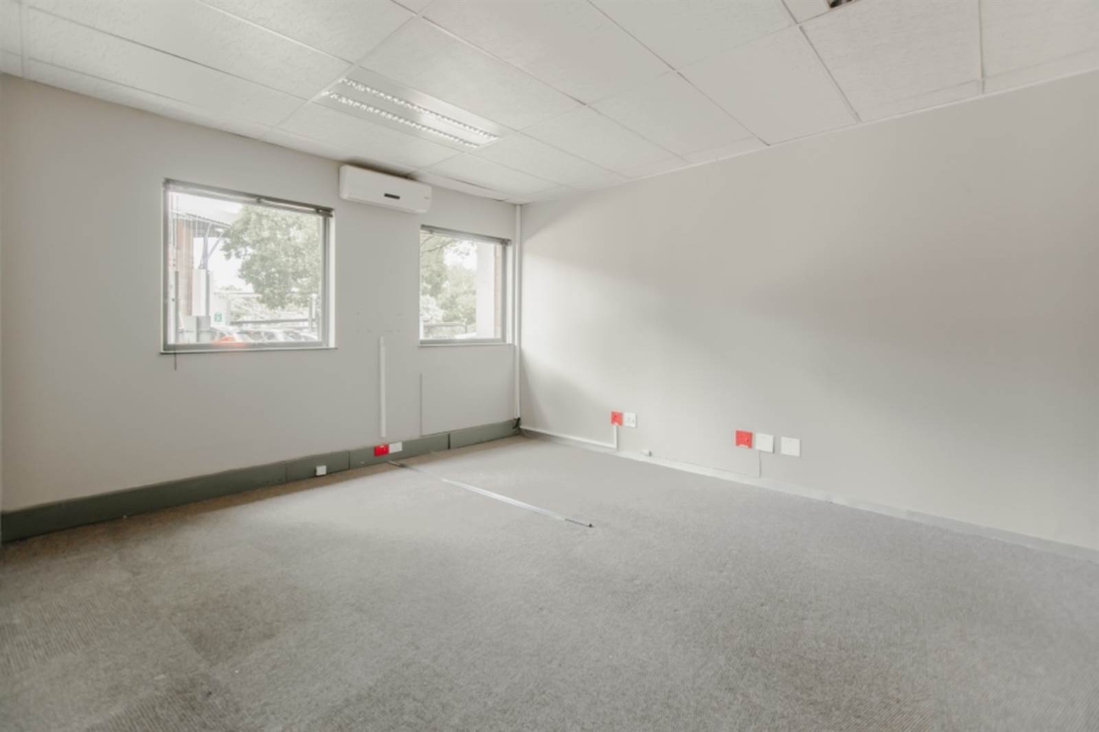 188  m² Commercial space in Randjespark photo number 5
