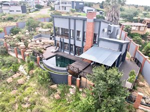 3 Bed House in Aqua Vista