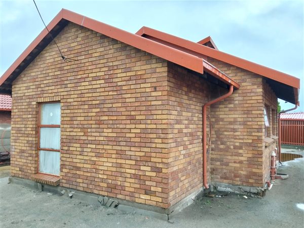 2 Bedroom House 2 Bedroom House