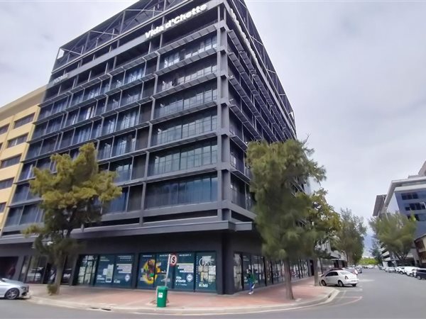 138  m² Retail Space in Cape Town City Centre