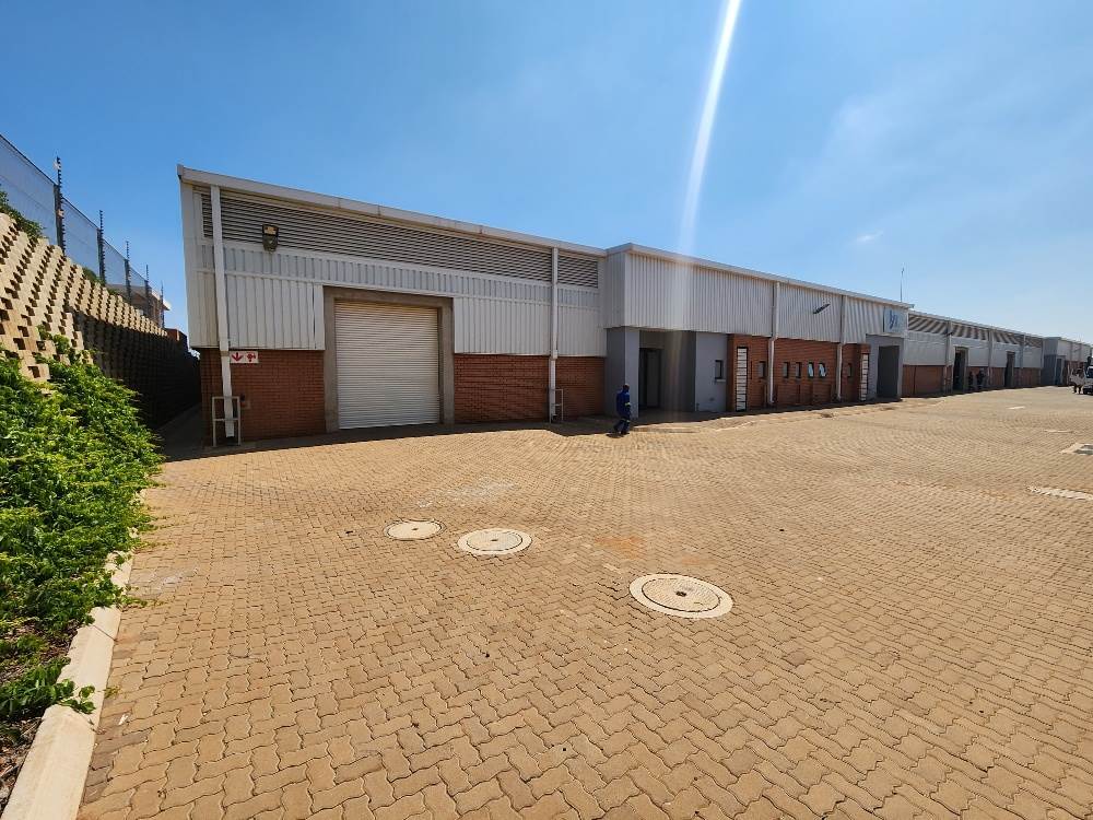 676  m² Industrial space in Olifantsfontein photo number 18