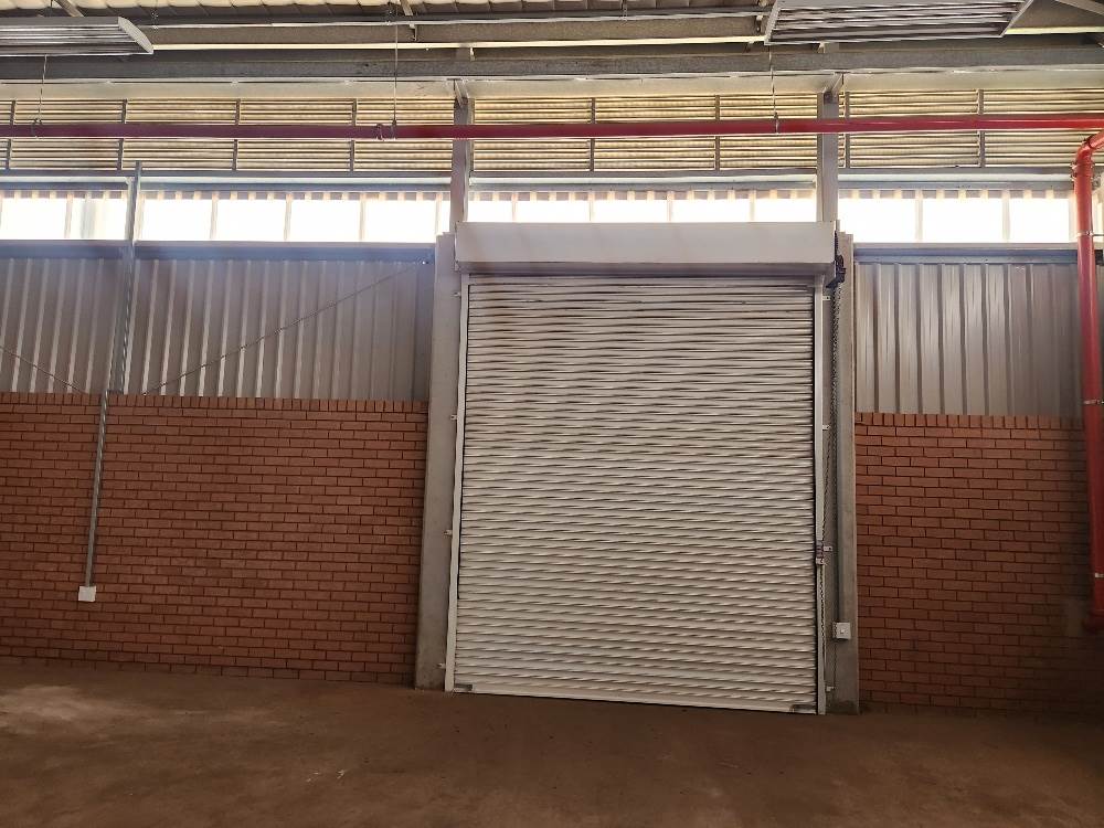 676  m² Industrial space in Olifantsfontein photo number 10