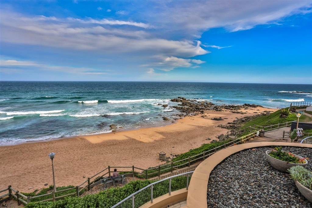 4 Bed Apartment in Ballito photo number 23