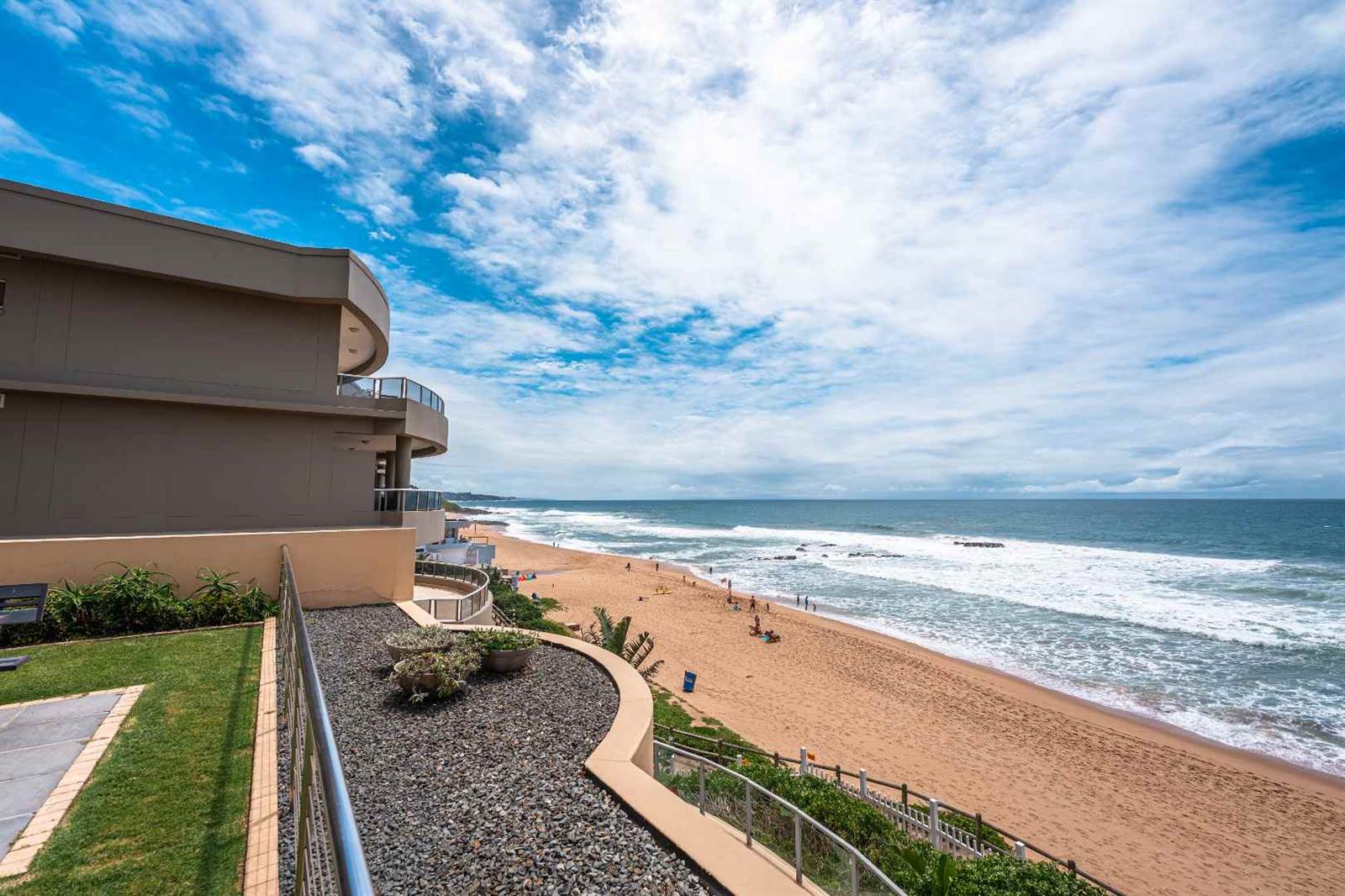 4 Bed Apartment in Ballito photo number 30