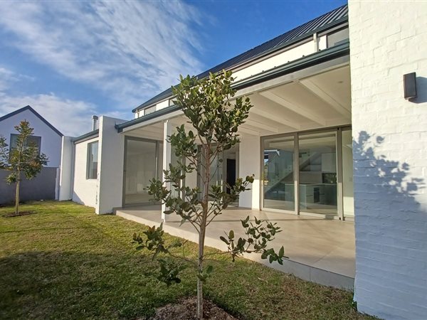 3 Bedroom House 3 Bedroom House