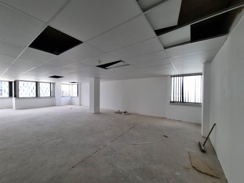 154  m² Commercial space in Hatfield photo number 8