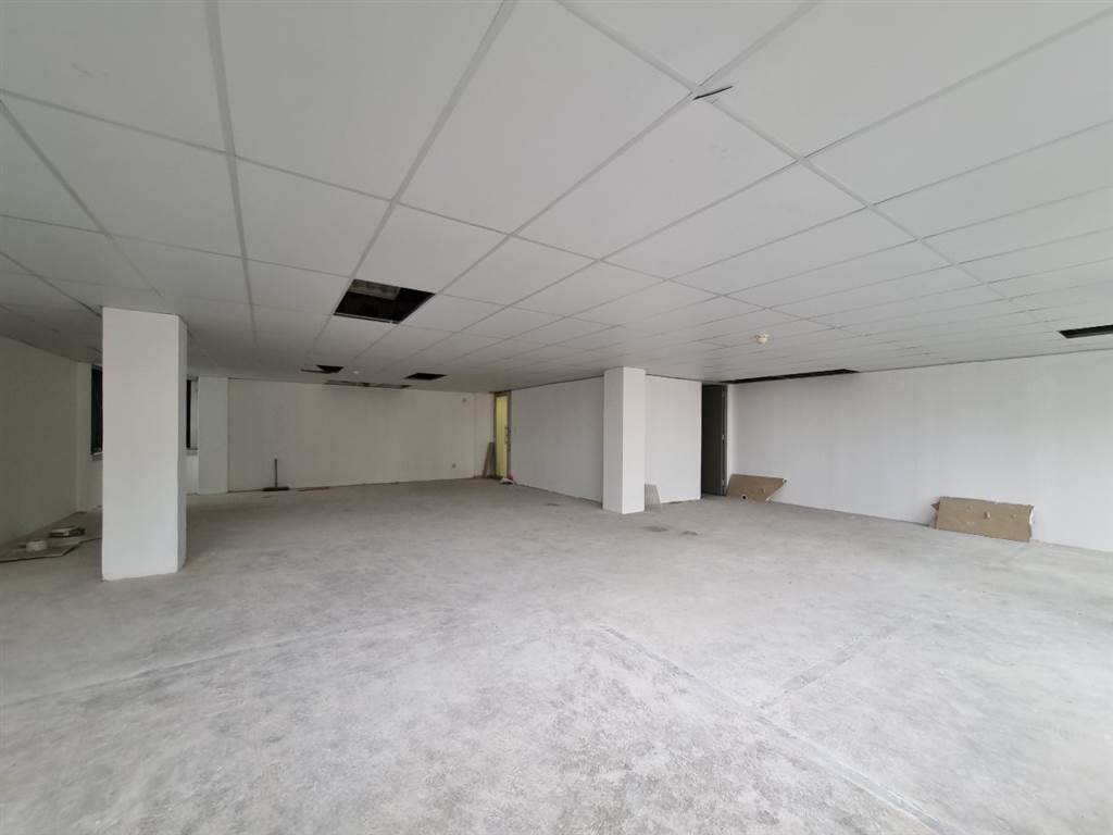 154  m² Commercial space in Hatfield photo number 12