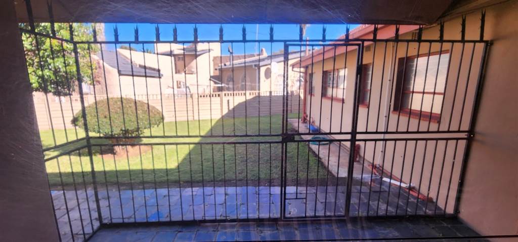 5 Bed House in Ventersdorp photo number 30