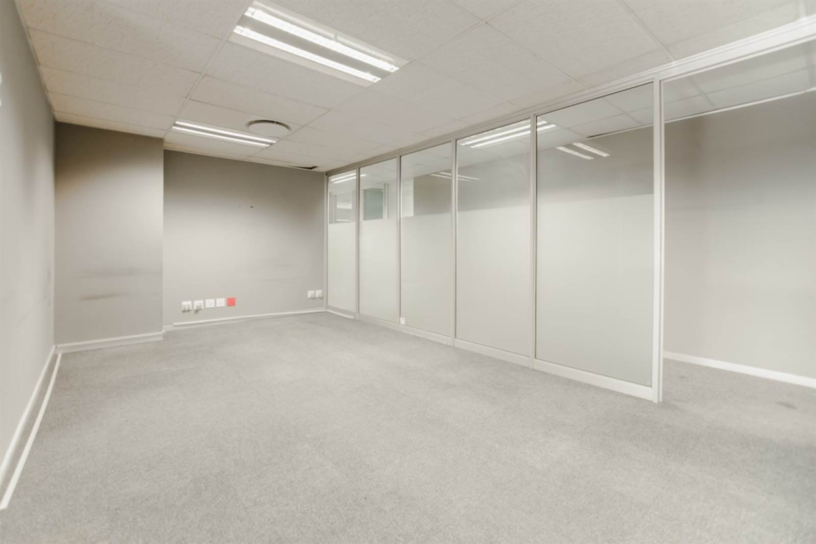377  m² Commercial space in Randjespark photo number 22