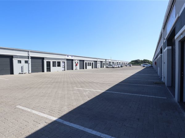 64  m² Commercial space