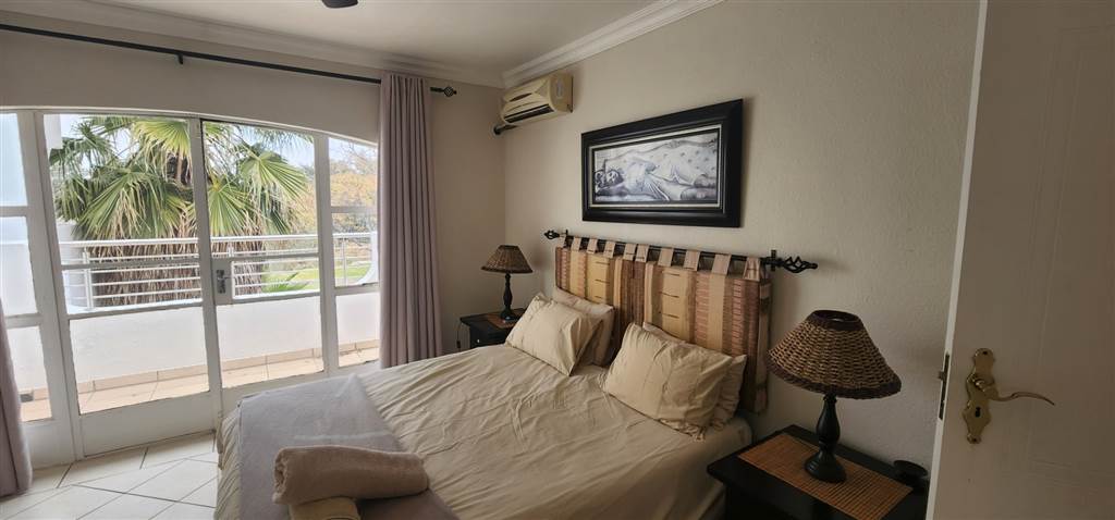 3 Bed Townhouse in Vaal Marina photo number 11