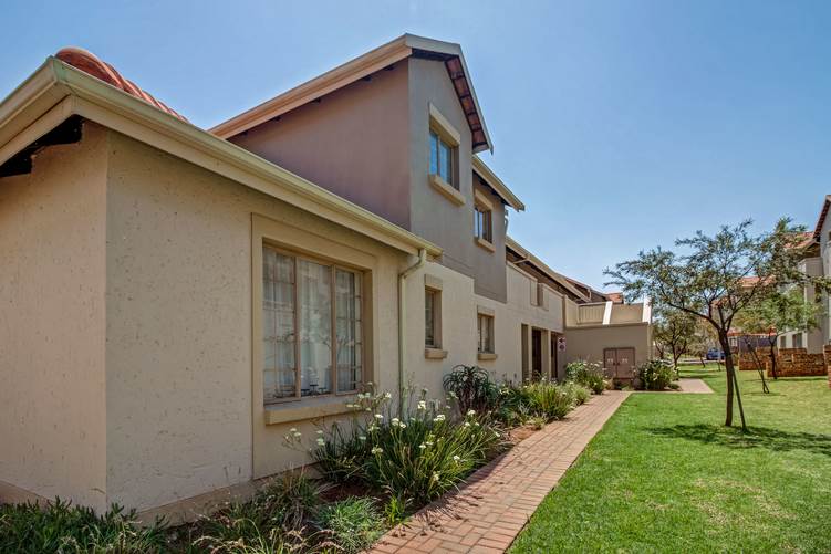 1 Bed Apartment to rent in Lakefield RR4200690 Private Property