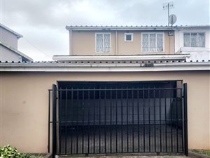 4 Bed House in Bombay Heights