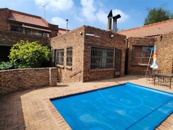 4 Bed House in Meyersdal
