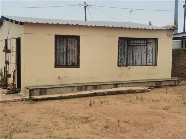 2 Bed House in Mabopane