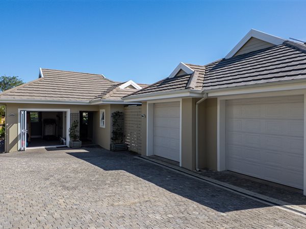 3 Bedroom House 3 Bedroom House
