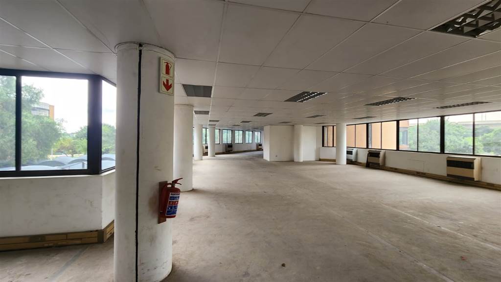 1041  m² Commercial space in Centurion CBD photo number 14