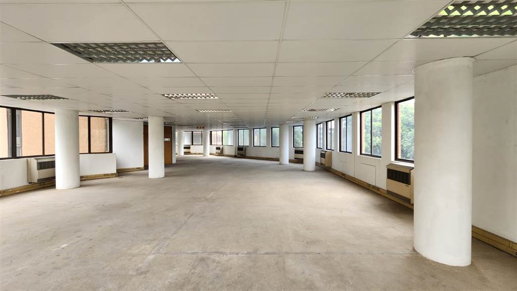 1041  m² Commercial space in Centurion CBD photo number 2