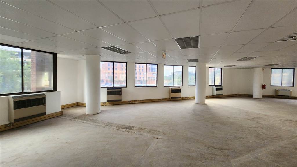 1041  m² Commercial space in Centurion CBD photo number 18