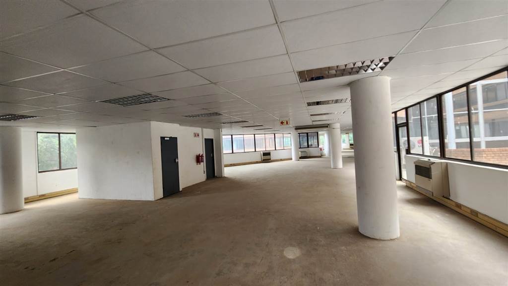 1041  m² Commercial space in Centurion CBD photo number 12