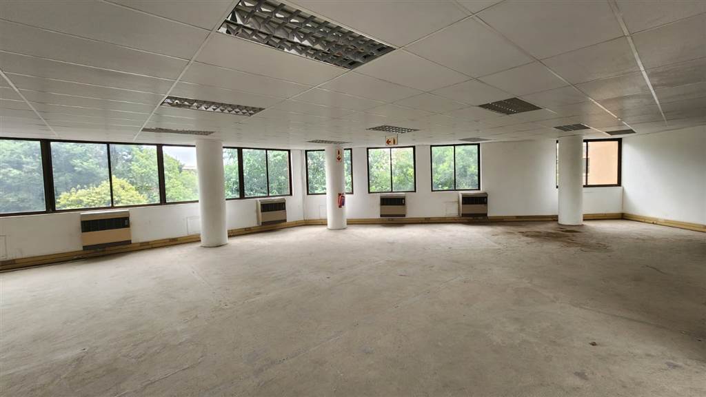 1041  m² Commercial space in Centurion CBD photo number 11