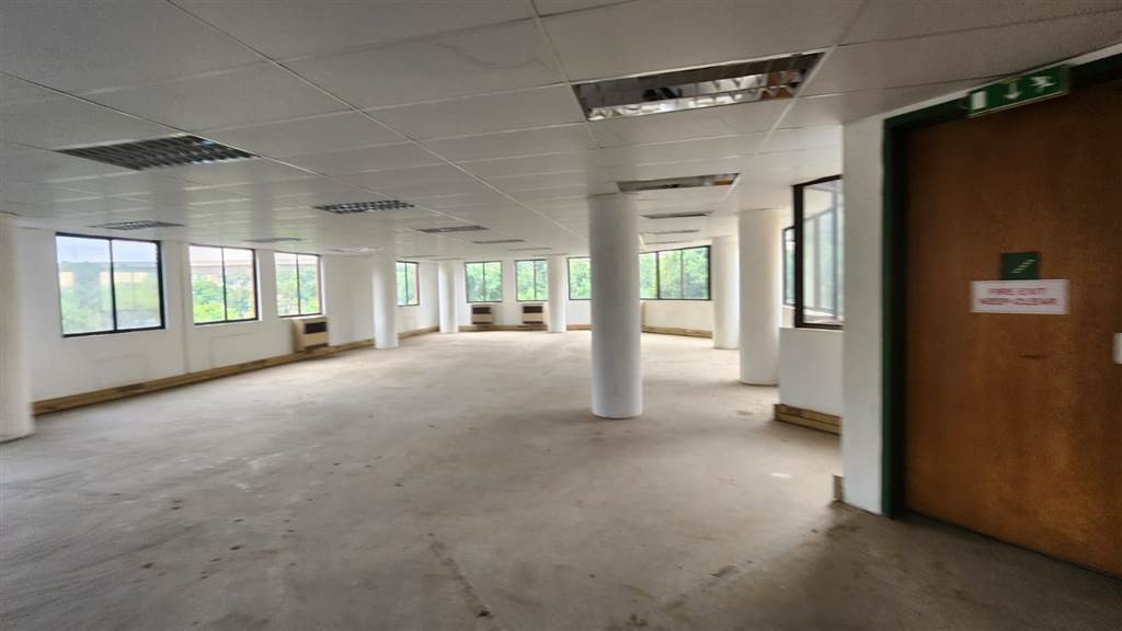 1041  m² Commercial space in Centurion CBD photo number 9