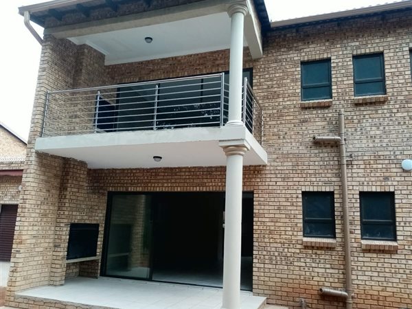 2 Bed Apartment in Meyerton