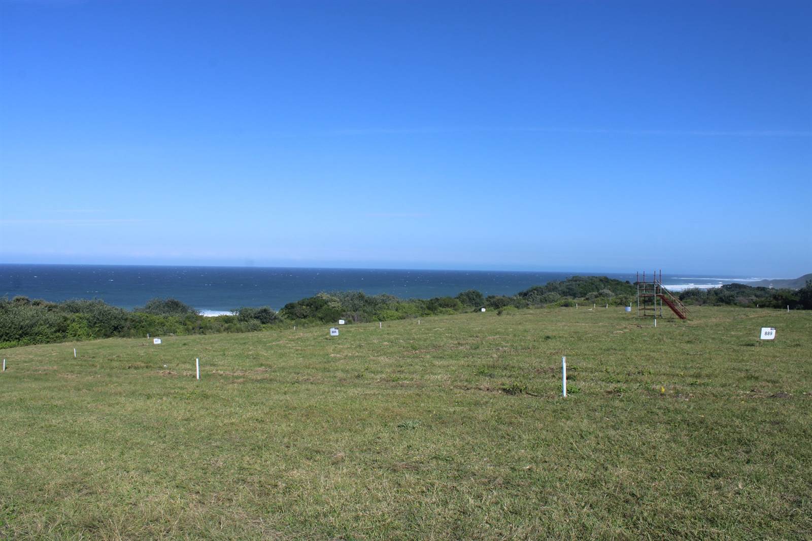 875 m² Land available in Kidds Beach photo number 14
