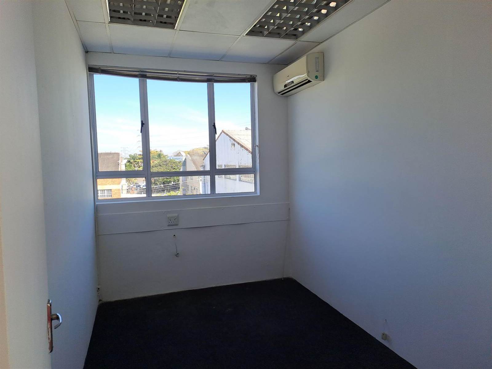 243  m² Commercial space in Pinetown Central photo number 10