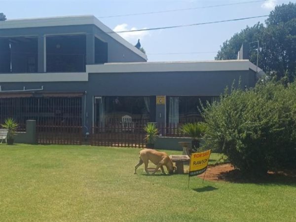 4 Bed House in Golf Park