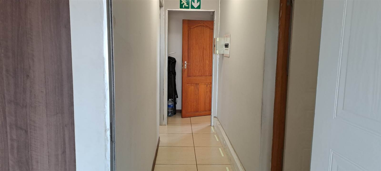 50  m² Commercial space in Rooihuiskraal North photo number 12