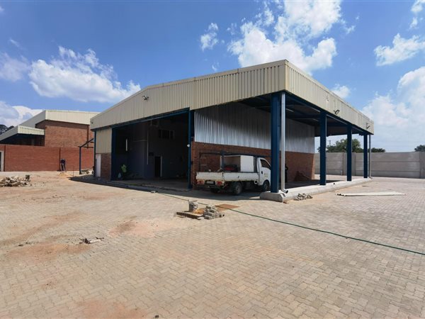 4 350  m² Industrial space