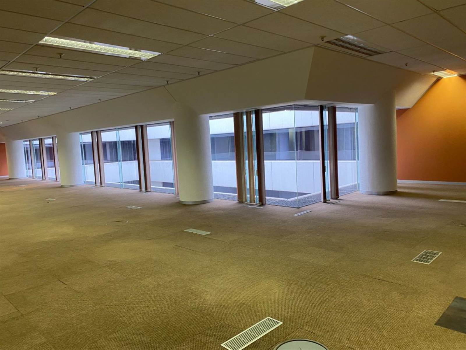 1126  m² Commercial space in Auckland Park photo number 3