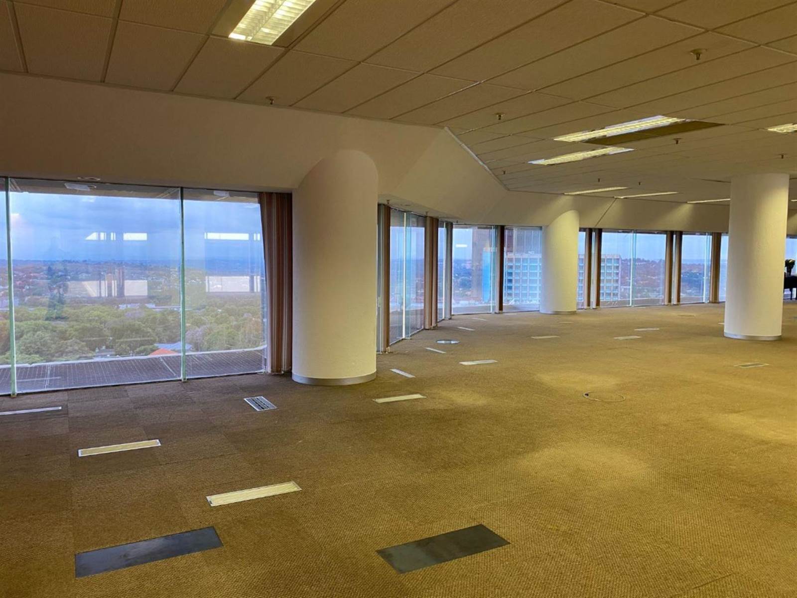 1126  m² Commercial space in Auckland Park photo number 4