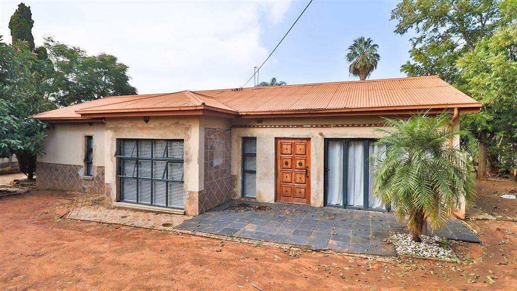 4 Bed House in Pretoria Gardens photo number 11