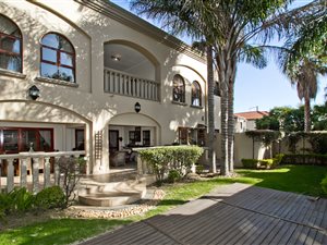 4 Bed House in Khyber Rock
