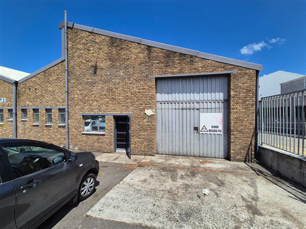 375  m² Industrial space