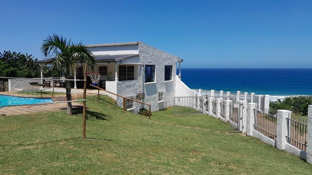 7 Bed House in Bazley Beach photo number 3
