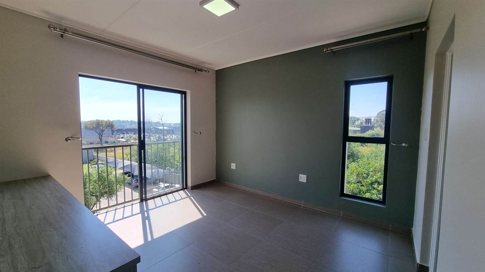 3 Bed Apartment in Kyalami photo number 9